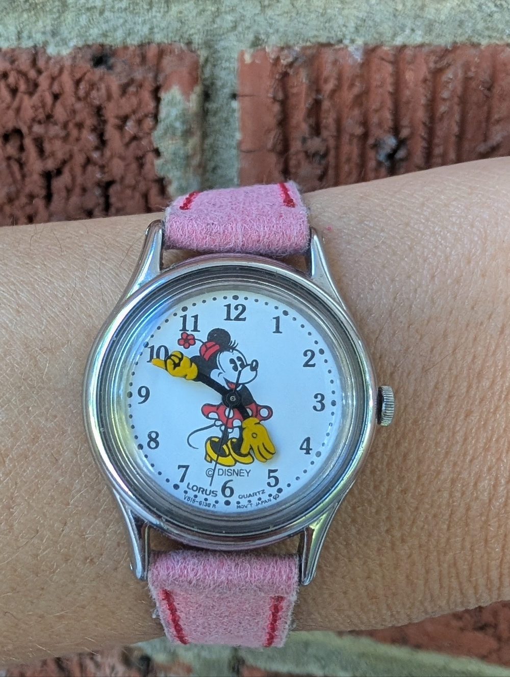 Vintage Disney Minnie Mouse Watch Works! New Battery